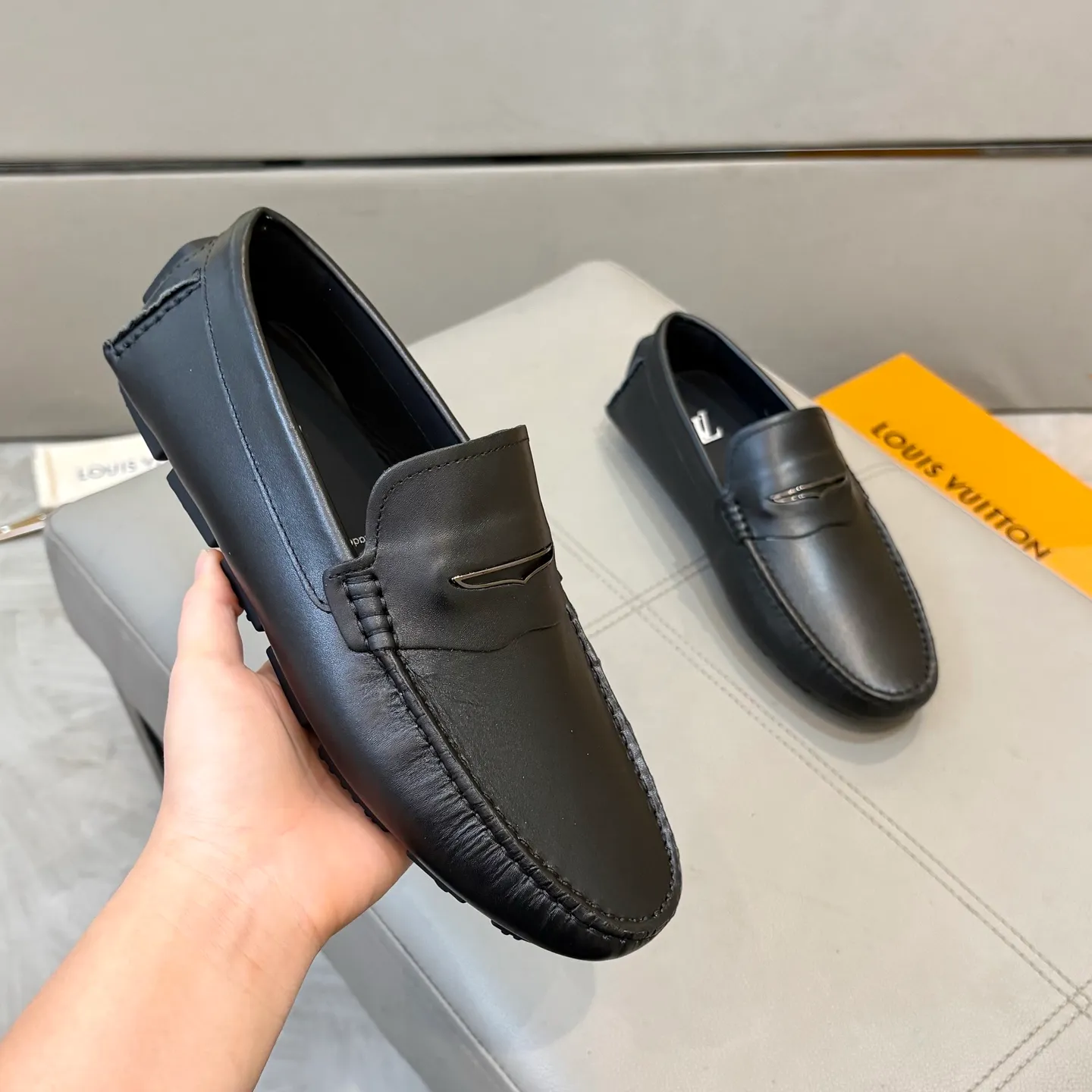 Factory price: 460💰LV men's beanie shoes 2025 official website synchronized <market top version> imported first-layer cowhide ➕ black cowhide original packaging. Size 38-45